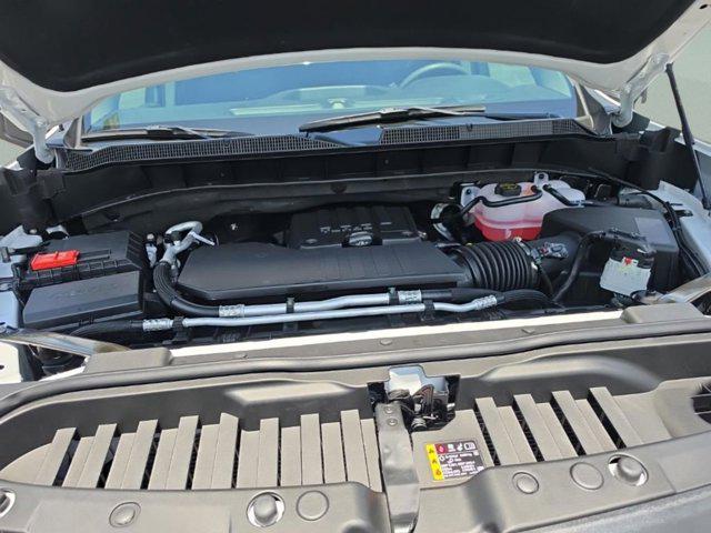 2026 Chevrolet Silverado 1500 4WD Crew Cab Short Bed Custom