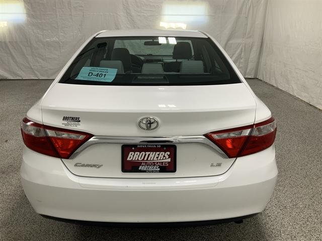 2016 Toyota Camry LE