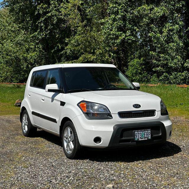 2010 Kia Soul +