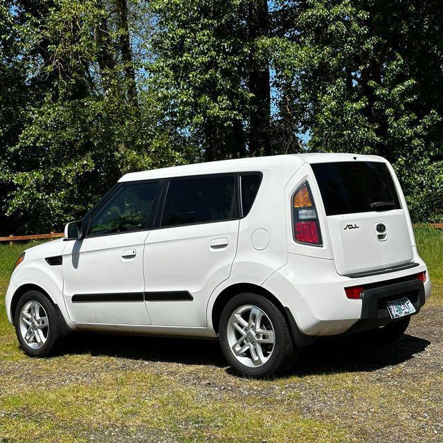 2010 Kia Soul +