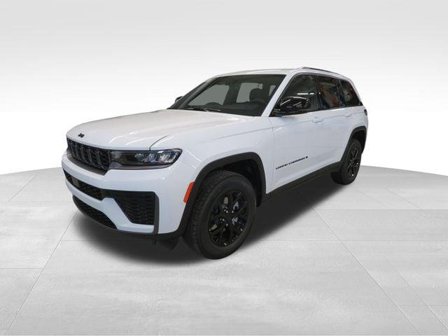 2026 Jeep Grand Cherokee GRAND CHEROKEE LAREDO ALTITUDE 4X4 2026 Jeep Grand Cherokee GRAND CHEROKEE LAREDO ALTITUDE 4X4