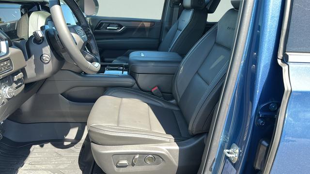 2026 GMC Yukon XL 4WD Denali