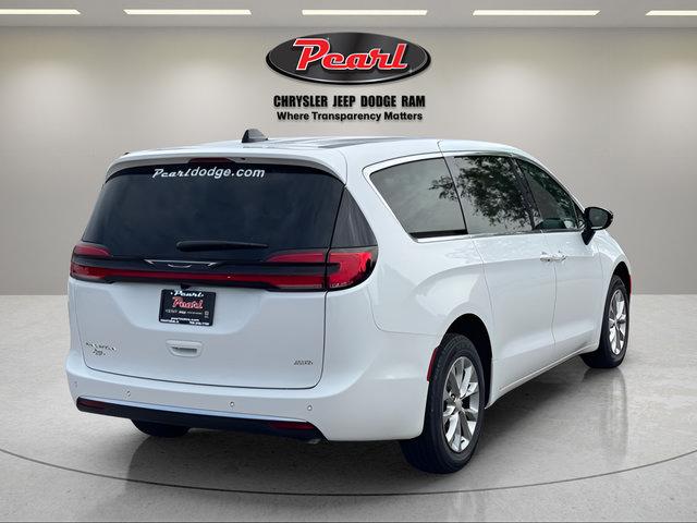 2027 Chrysler Pacifica PACIFICA SELECT AWD