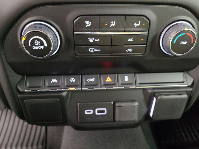 2026 Chevrolet Silverado 1500 4WD Crew Cab Short Bed Custom