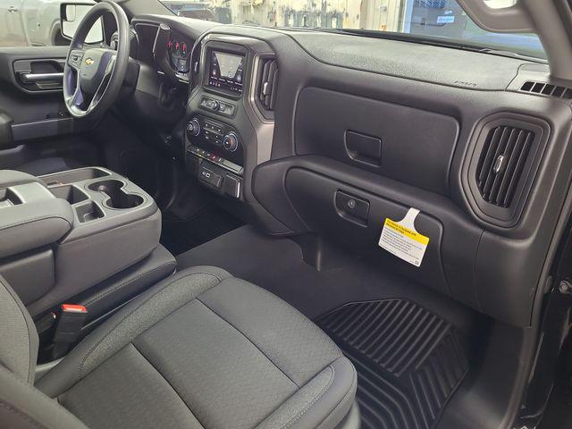 2026 Chevrolet Silverado 1500 4WD Crew Cab Short Bed Custom