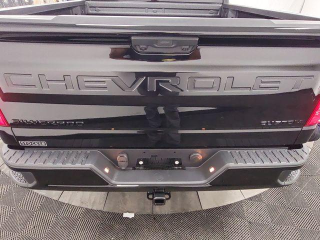 2026 Chevrolet Silverado 1500 4WD Crew Cab Short Bed Custom