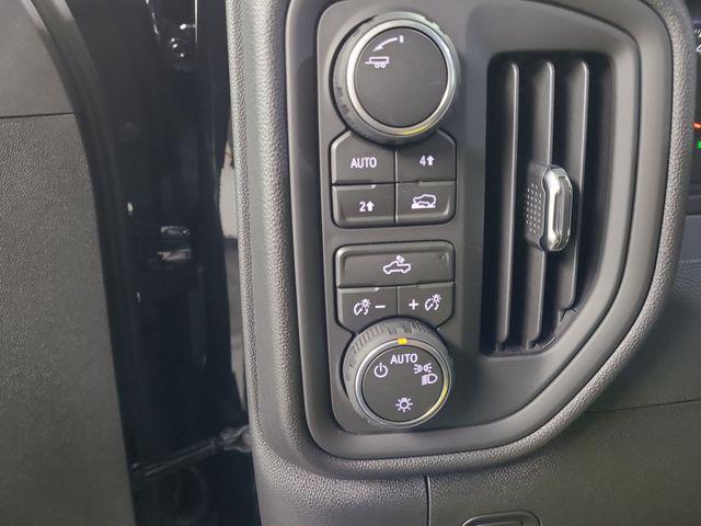 2026 Chevrolet Silverado 1500 4WD Crew Cab Short Bed Custom