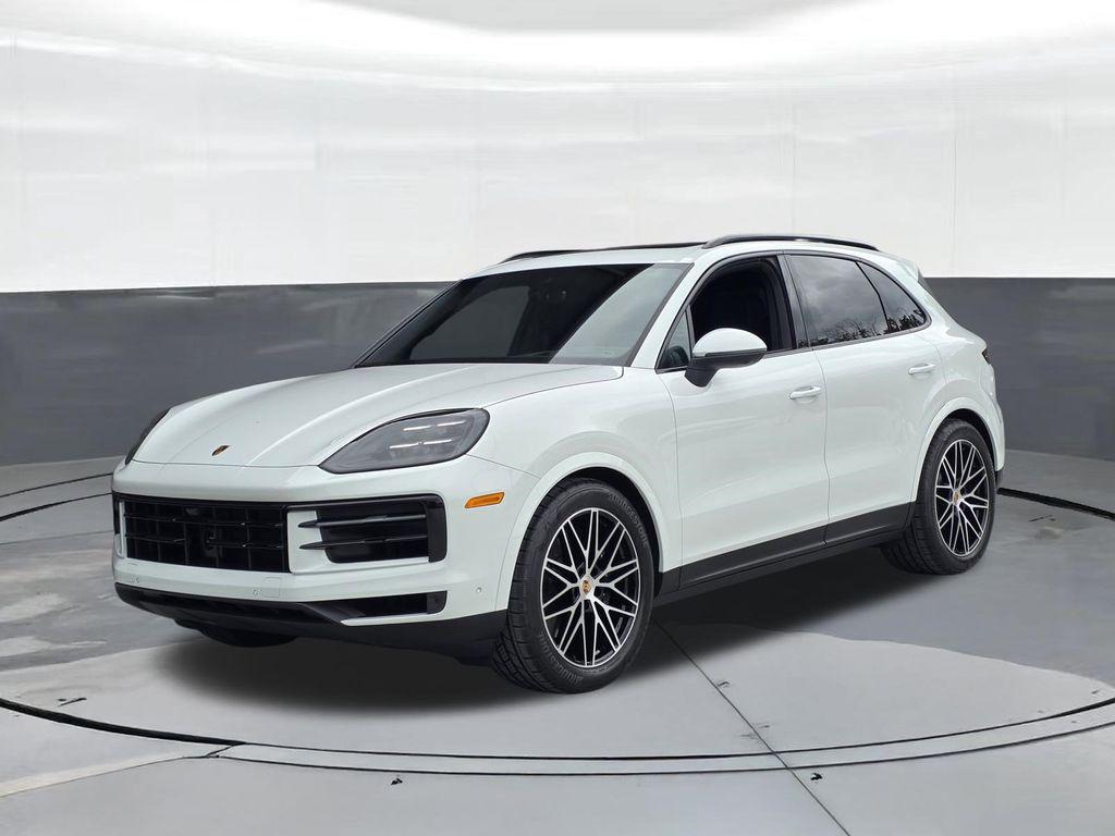 2025 Porsche Cayenne -'s photo