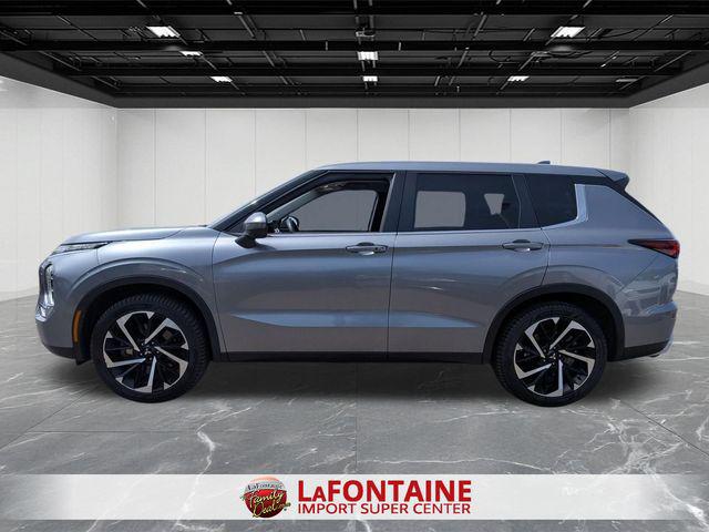 2022 Mitsubishi Outlander SE