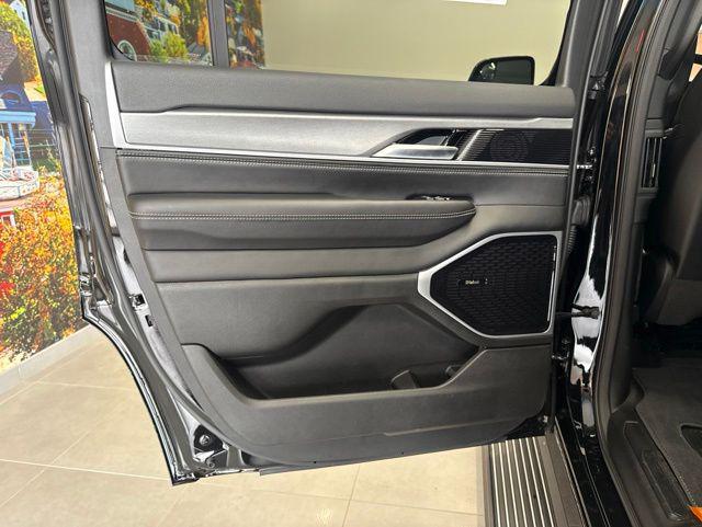 2026 Jeep Grand Wagoneer Limited Altitude 4x4
