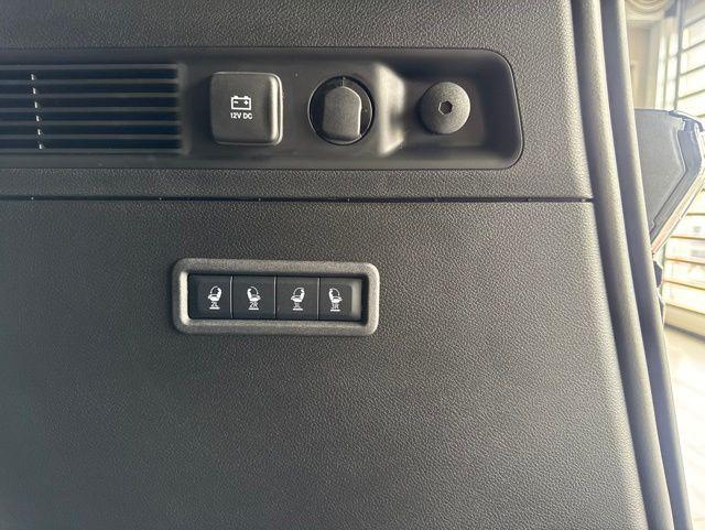 2026 Jeep Grand Wagoneer Limited Altitude 4x4
