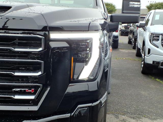 2026 GMC Sierra 2500HD Crew Cab, Standard Bed, AT4, 4WD