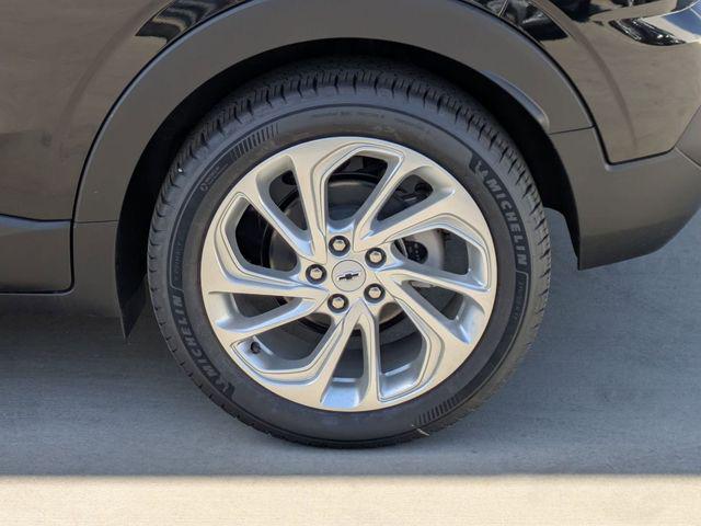 2027 Chevrolet Bolt LT FWD