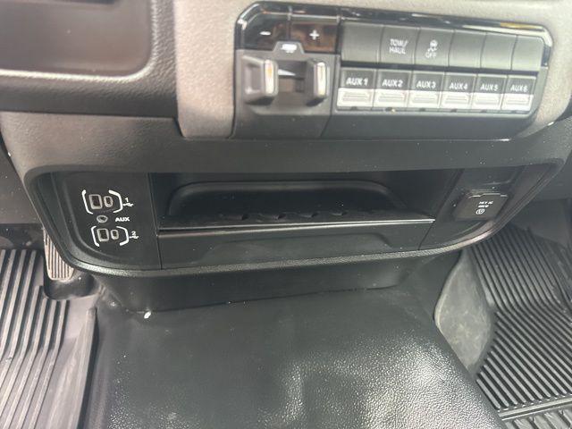 2024 Ram 5500 Tradesman/SLT