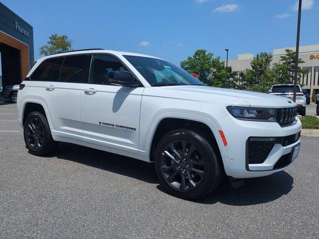 2026 Jeep Grand Cherokee GRAND CHEROKEE LIMITED RESERVE 4X4