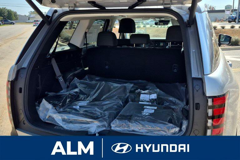 New 2026 Silver Hyundai Blue SEL 8P image 8