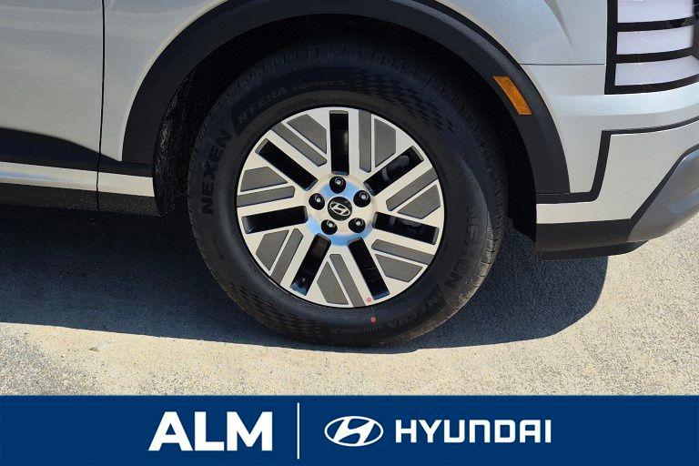 New 2026 Silver Hyundai Blue SEL 8P image 13