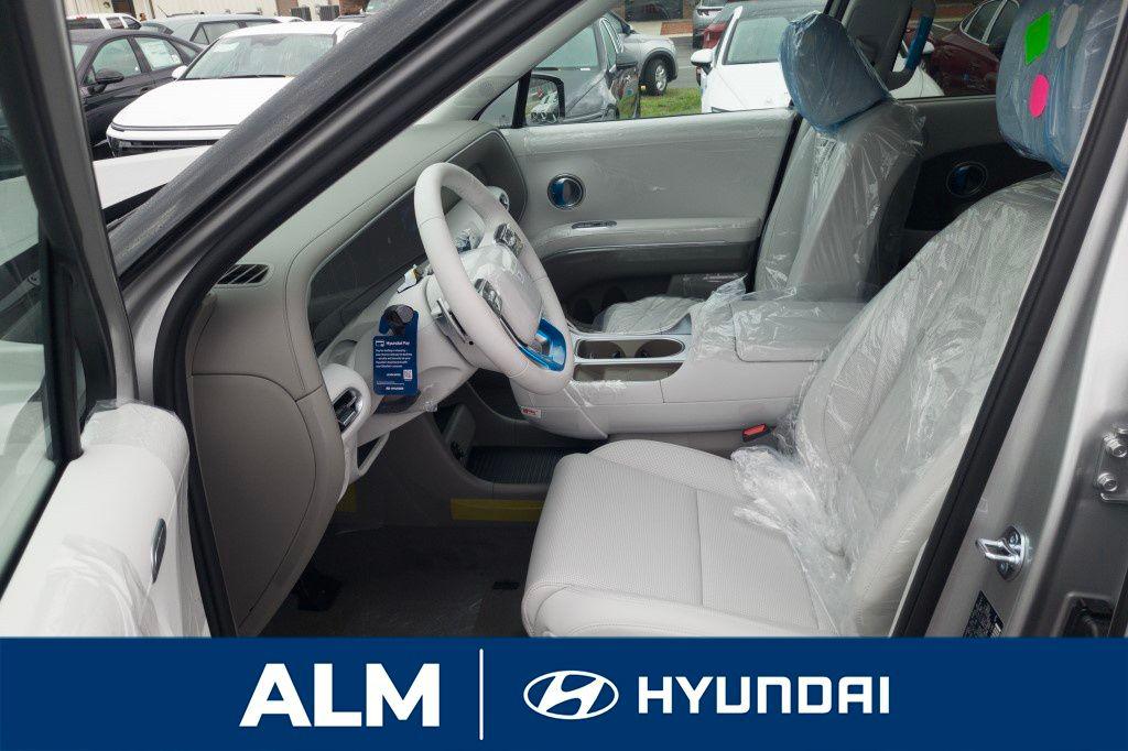 New 2026 Silver Hyundai Blue SEL 8P image 15