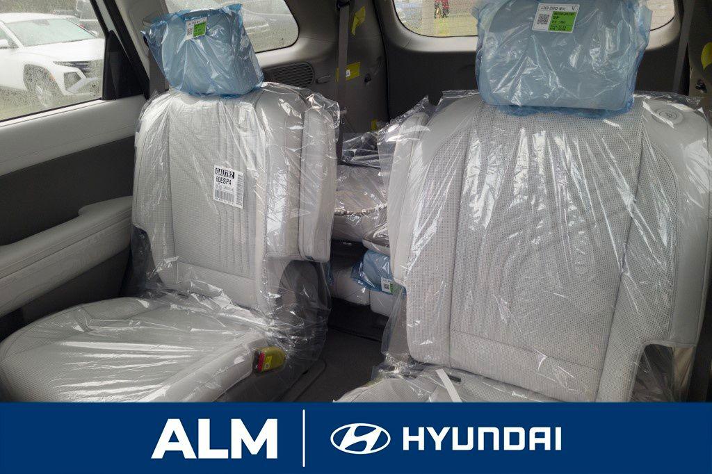 New 2026 Silver Hyundai Blue SEL 8P image 17
