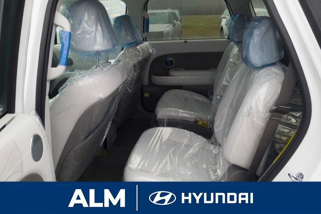 New 2026 Silver Hyundai Blue SEL 8P image 18