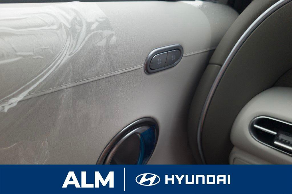 New 2026 Silver Hyundai Blue SEL 8P image 32
