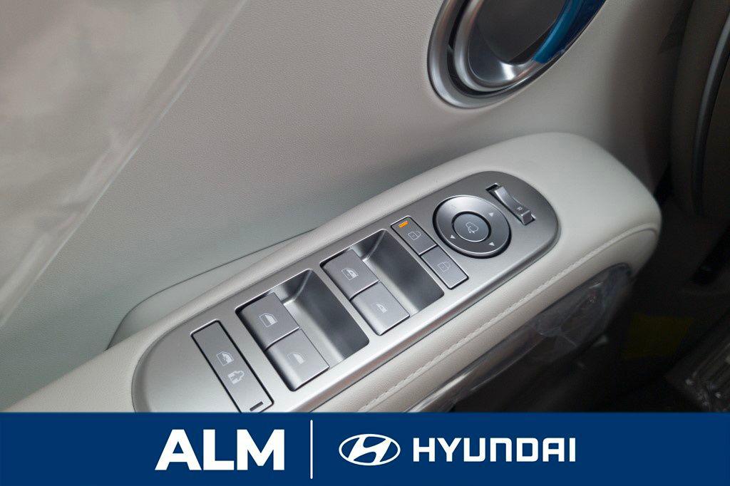New 2026 Silver Hyundai Blue SEL 8P image 33
