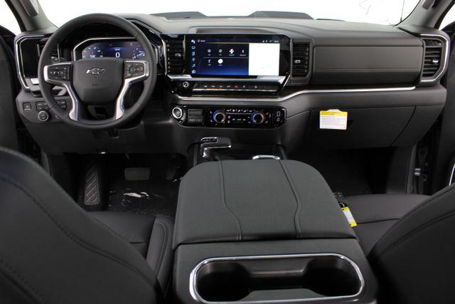 2026 Chevrolet Silverado 1500 4WD Crew Cab Standard Bed LT Trail Boss