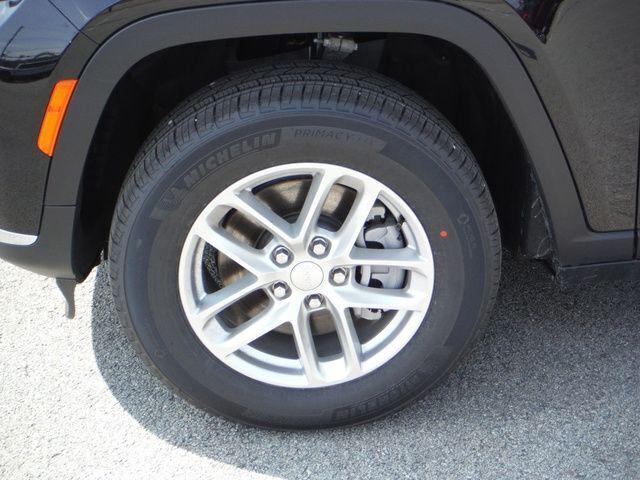 2026 Jeep Grand Cherokee GRAND CHEROKEE L LAREDO X 4X4