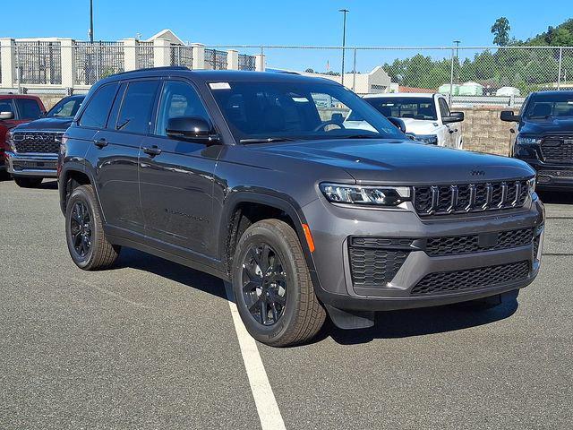 2026 Jeep Grand Cherokee GRAND CHEROKEE LAREDO ALTITUDE 4X4 2026 Jeep Grand Cherokee GRAND CHEROKEE LAREDO ALTITUDE 4X4