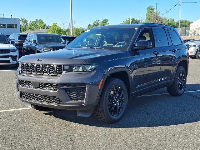 2026 Jeep Grand Cherokee GRAND CHEROKEE LAREDO ALTITUDE 4X4 2026 Jeep Grand Cherokee GRAND CHEROKEE LAREDO ALTITUDE 4X4