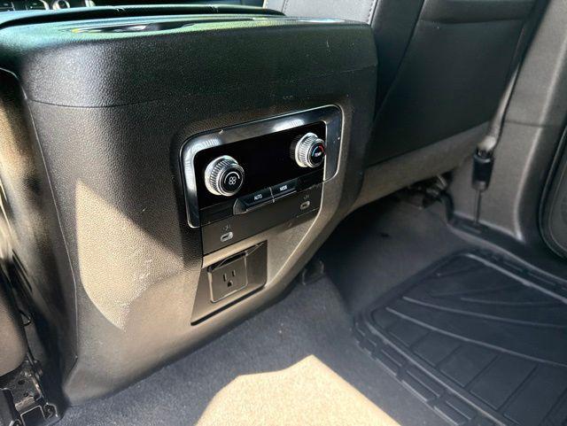 2023 GMC Yukon 4WD SLT