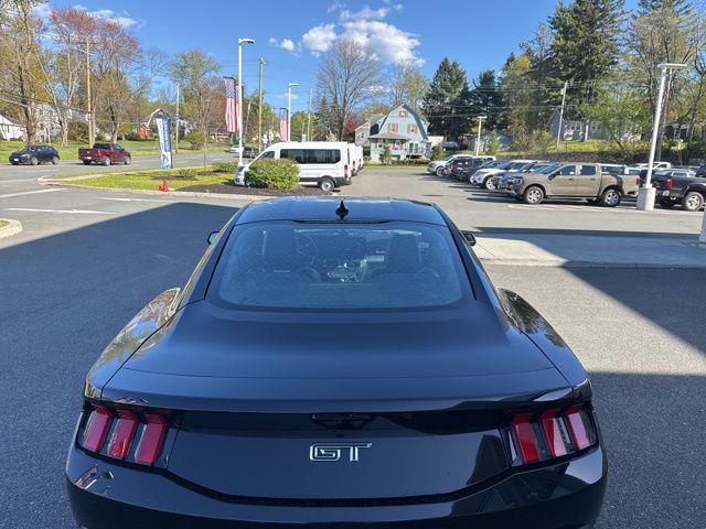 2024 Ford Mustang GT Premium Fastback