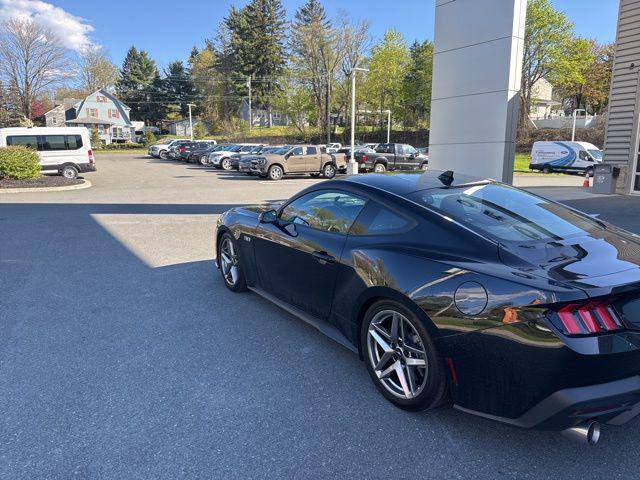 2024 Ford Mustang GT Premium Fastback