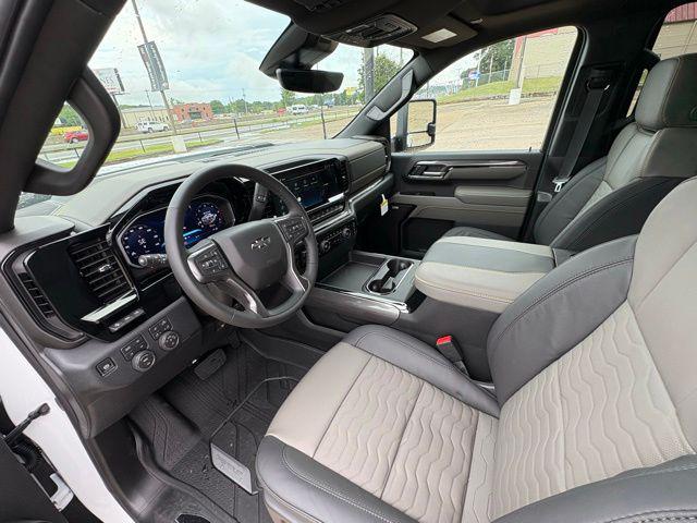 2026 Chevrolet Silverado 2500HD Crew Cab, Standard Bed, XR2, 4WD