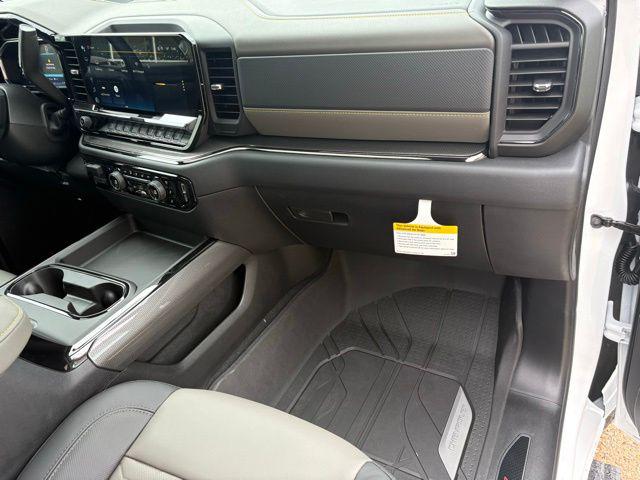 2026 Chevrolet Silverado 2500HD Crew Cab, Standard Bed, XR2, 4WD