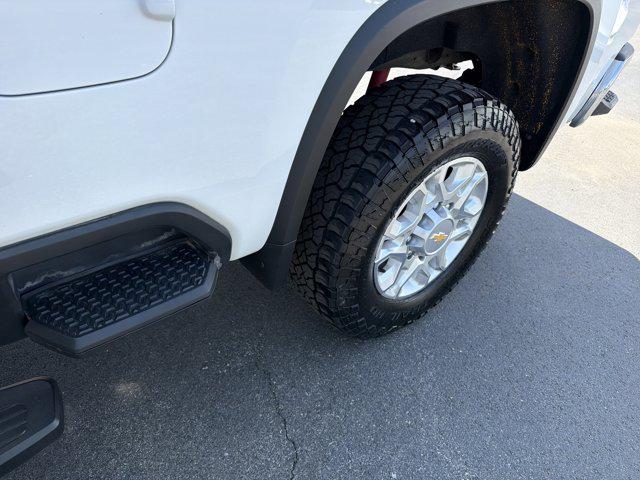 2023 Chevrolet Silverado 2500HD 4WD Crew Cab Standard Bed LT