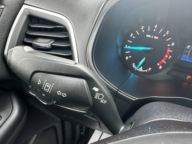 2020 Ford Edge SE