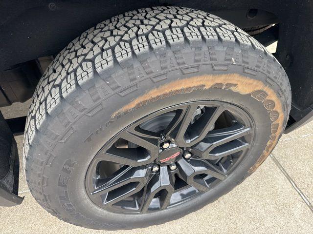 2024 GMC Sierra 1500 4WD Crew Cab Short Box Elevation with 3SB