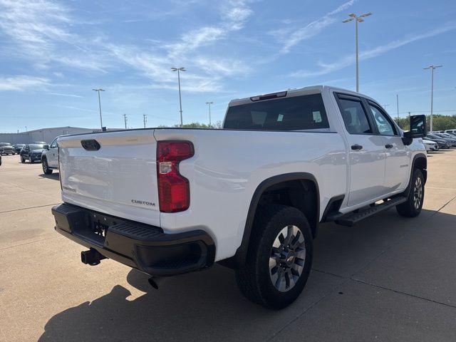 2024 Chevrolet Silverado 2500HD 4WD Crew Cab Standard Bed Custom
