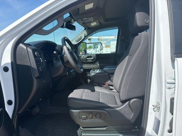 2024 Chevrolet Silverado 2500HD 4WD Crew Cab Standard Bed Custom