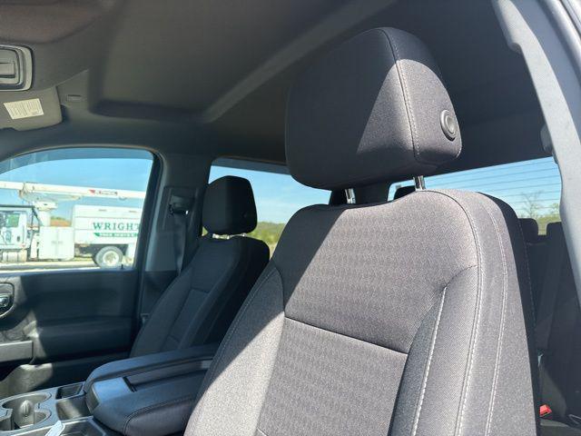 2024 Chevrolet Silverado 2500HD 4WD Crew Cab Standard Bed Custom