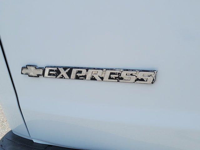 2016 Chevrolet Express LT
