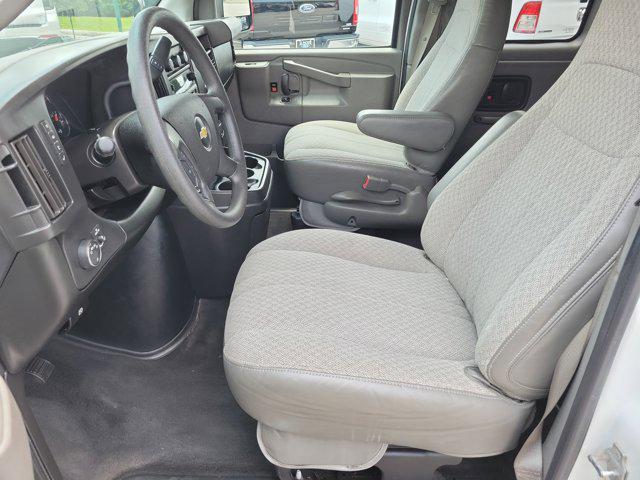 2016 Chevrolet Express LT