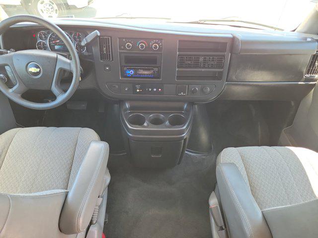 2017 Chevrolet Express LT