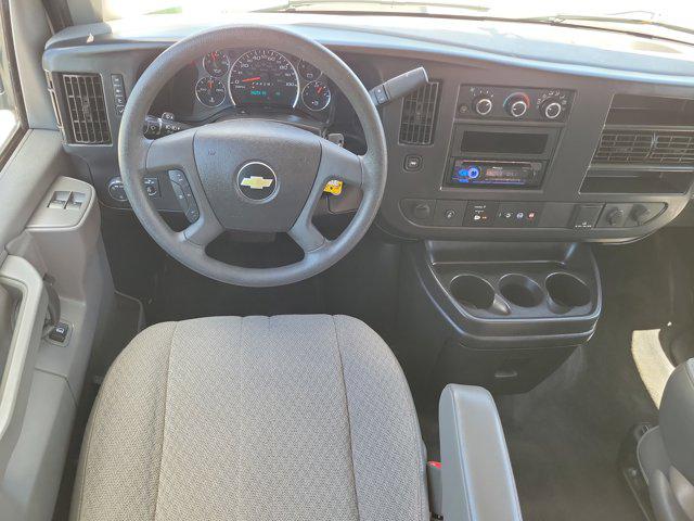 2017 Chevrolet Express LT