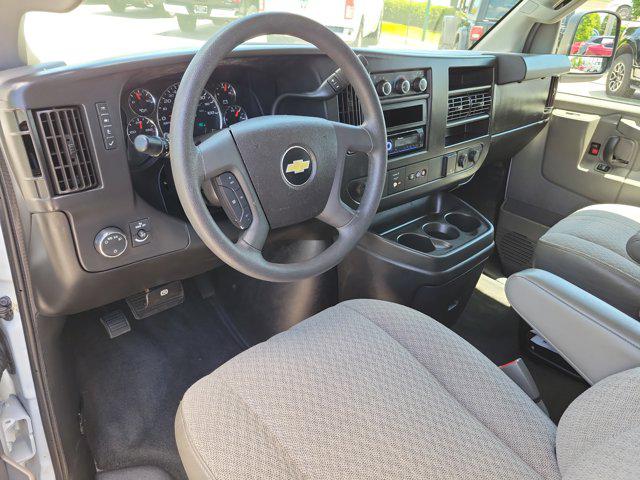 2017 Chevrolet Express LT