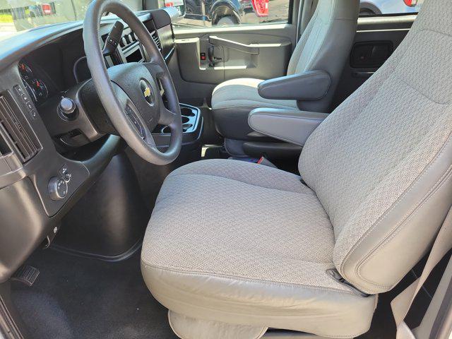 2017 Chevrolet Express LT