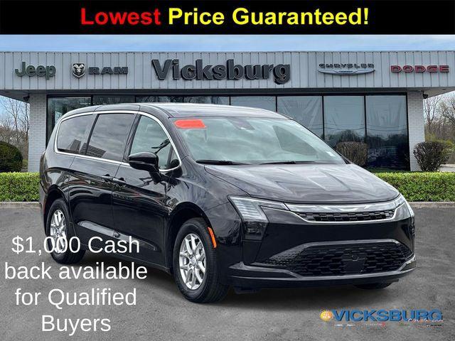 2027 Chrysler Pacifica Select for sale in Vicksburg, MI