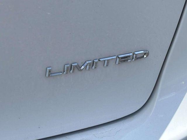 2027 Chrysler Pacifica Limited
