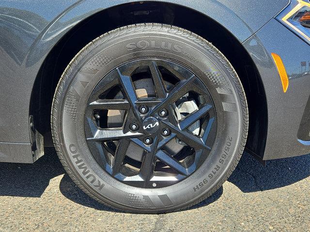2026 Kia K5 LXS FWD